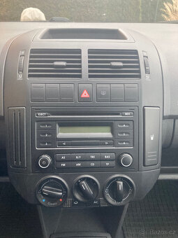 Volkswagen Polo IV 1.2, r.v. 2006 - 16