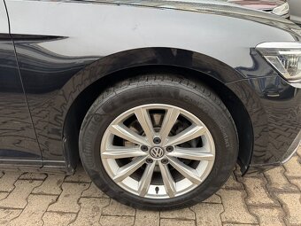 VW Passat B8 2.0TDI 140kW DSG Tažné ACC Navigace Kamera ERGO - 16