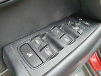 Volvo V70 2.0D 100kW 2009, manuál - 16