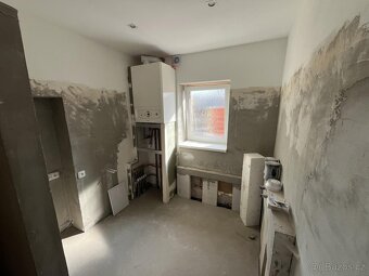 Prodej RD po kompletní reko. dvě bytové jednotky zahrada 710 - 16