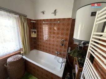Prodej rodinného domu v Bělé pod Bezdězem, ul. Husova - 16