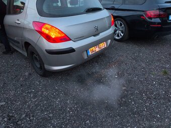 Peugeot 308 1.6i(benzin) 88 kW rv 2009 - 16