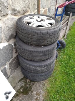 Prodám Ford Galaxy + lité ráfky, po STK - 16