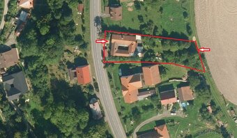 Prodej pěkného domu se dvorkem, terasou a zahradou v Lezníku - 16