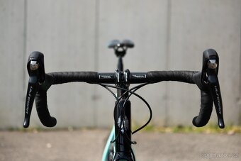 Bianchi Aria Disc vel. 55 | Shimano Ultegra R8100 | Fulcrum - 16