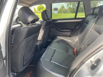 VEŠKERÉ NÁHRADNÍ DÍLY BMW 330i e46 Touring 5q manuál - 16