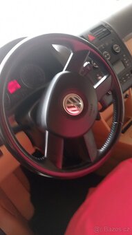 VW Touran  1,6 FSI ,85kw,r.2004 - 16