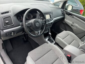 Volkswagen Sharan 7N 2.0 TDi DSG 2012 103kW bez koroze - 16