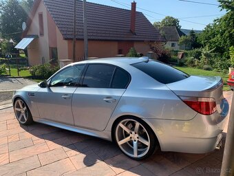BMW M5 e60 V10 SilverStone II - 16