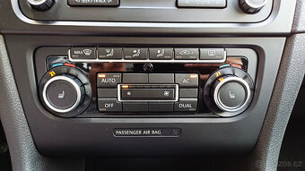 VW Golf Variant 1.4TSI 90kW COMFORTLINE-prav.servis-NEHAVAR- - 16