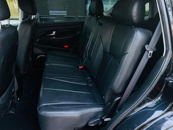 SsangYong Rexton 2.2TD 4x4 AUT KAMERA 7MÍST TAŽNÉ SERVISKA - 16