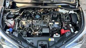 Toyota C-HR 1.8 hybrid 2018 Selection 85tis. Km - 16