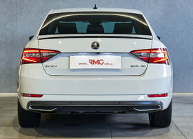 SKODA SUPERB 3 spoiler kridlo lipko na kufor - 16