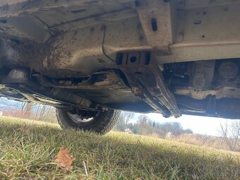 Jeep Grand Cherokee - 16