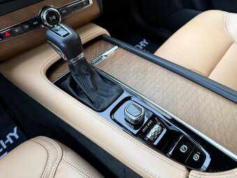 Volvo XC90 D4 / Inscription / 2018 / ČR - 16
