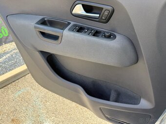 VW AMAROK 2,0 TDI 120 KW 4x4 - TOP STAV, TOP KM, TAŽNÉ - 16