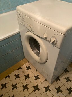 Nábytek a pračka za odvoz - 16