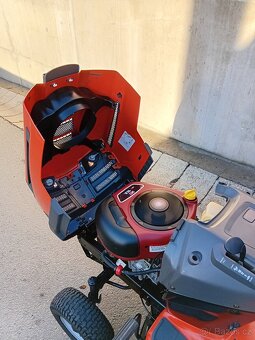 Prodám zahradní traktor Husqvarna CT126 - 16