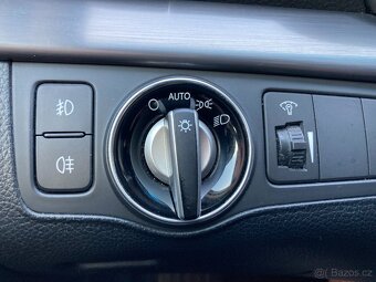 Hyundai i40, 1,7CRDi/100kW Automat ČR - 16