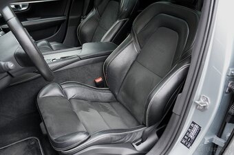 Volvo V90 2.0D 173 kW AWD, B&W, Kamera - 16
