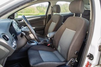 Ford Mondeo 2.0 TDCi DPF (140k) Titanium A/T - 16