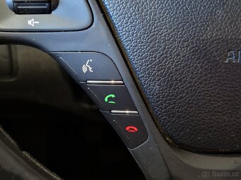 Kia Ceed 1.6 GDI 99KW Kombi Benzín TAŽNÉ Handsfree - 16