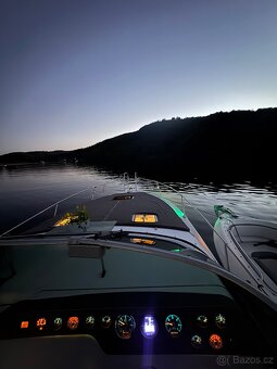 Motorova jachta Sea ray 290 Sundancer - 16