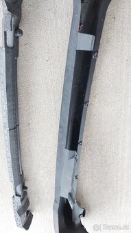 Nissan NV200 : Nárazník zadní - 16