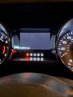 Ford mustang GT - 16