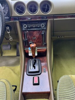 Mercedes-Benz SLC 350 - 16