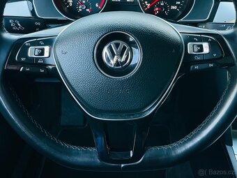 Volkswagen Passat 2.0TDI MANUÁL NAVI VÝHŘEV SENZORY SERVISKA - 16