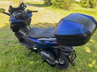 Prodám HONDA FORZA 125 ABS SMART TOP BOX - 16