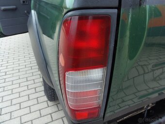 Nissan Navara 2.5 TD Double-Cab 4x4 tažné 3t - 16