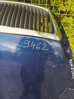 Skoda Octavia 2 - přední kapota - 16
