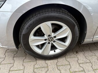 VW Passat B8 Elegance 2.0TDI 110kW DSG Matrix ACC Tažné Navi - 16