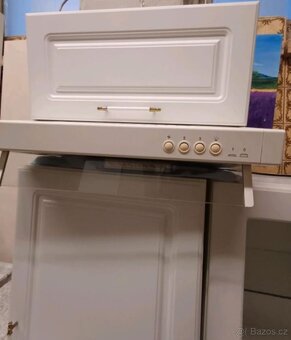 Krásná venkovská kuchyně se spotřebiči,5456 - 16