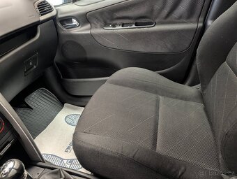 Peugeot 207 1,4 i - 16