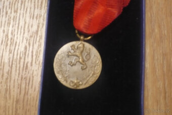 odznaky a vyznamenání sbírečka - 16