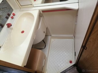 Obytný automobil Fiat 280 - 16