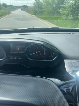 Peugeot 2008, 1.2 PureTech - 16