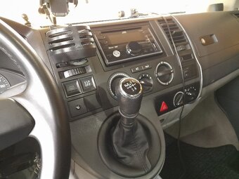 VW Transporter T5 - Caravelle 1.9 TDI - 16