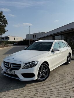 Mercedes Benz C250 4matic 150kw model 2015 - 16