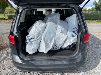 VW Touran 2.0 TDi Serviska, ALU, Senzory - 16