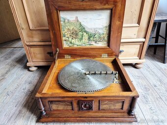 Velký starožitný Polyphon, 1889 - 16