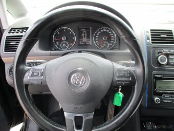 VW TOURAN 1,6TDI TDi 77kw Klimatr. 6rychlostí 2011 - 16