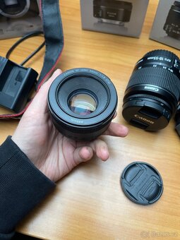 Canon 250D - 16