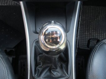 MERCEDES A180CDI 80kw 2012 bez koroze na díly - 16