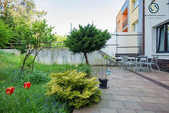 Prodej rodinného domu 375 m², pozemek 123 m² Praha - Háje - 16