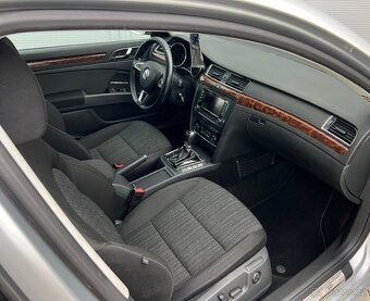Škoda Superb II 2.0TDI 125KW DSG,Výhřev,Navi,ALU R17,Senzory - 16