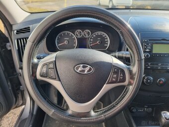Hyundai i30 1.4i 80kw, tažné, klima - 16